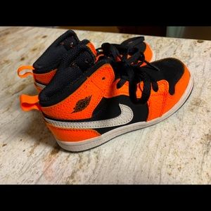 Kids Nike air Jordan mid